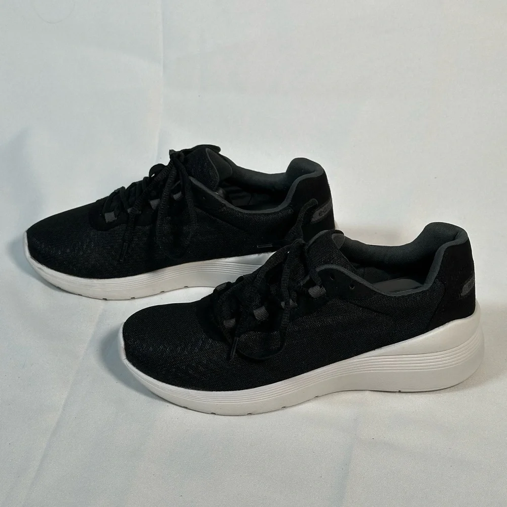 Easy Spirit Women's Black and White Running Shoes Size 6